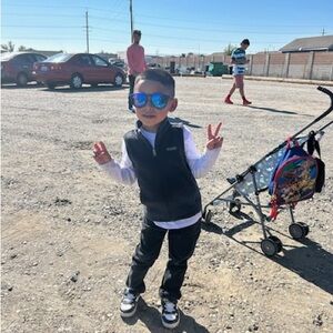 Columbia black vest boys size 5